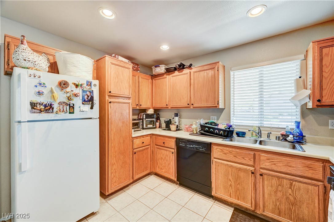 5585 Lago Court