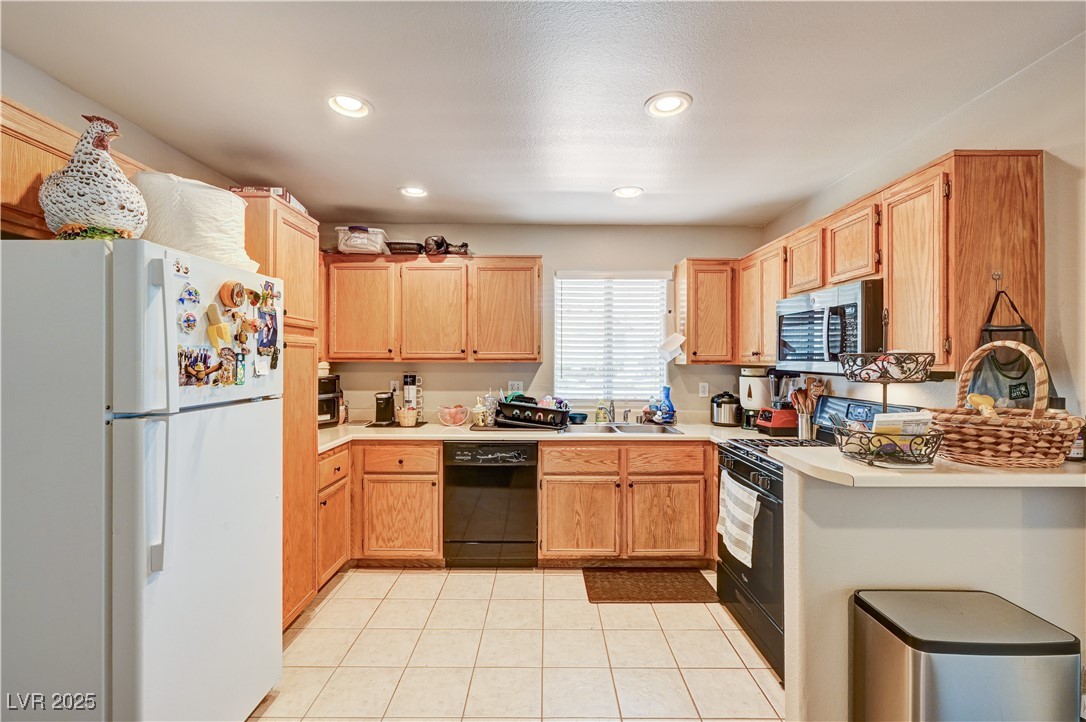 5585 Lago Court