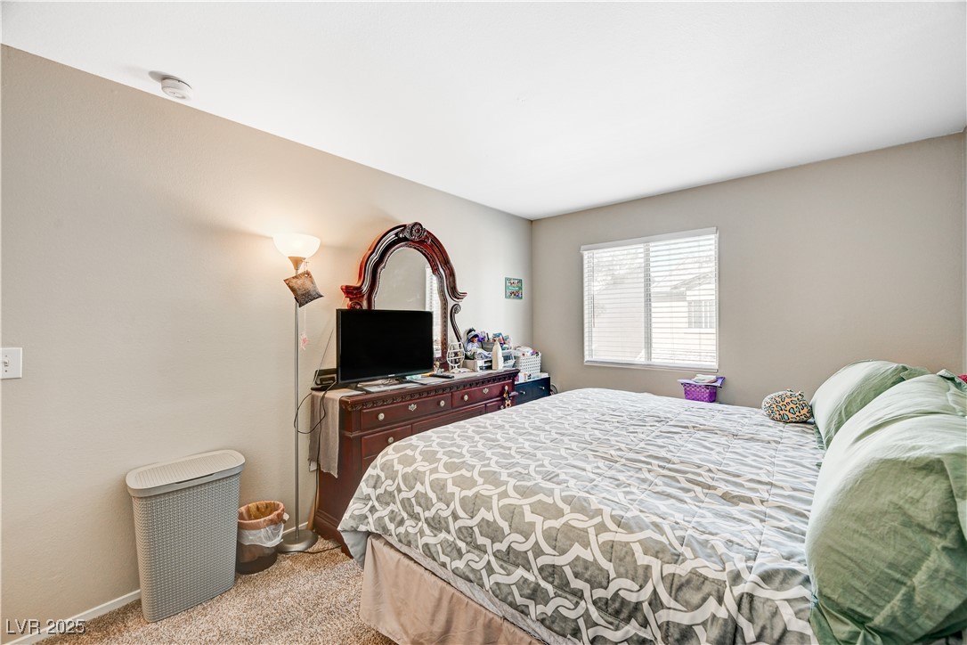 5585 Lago Court