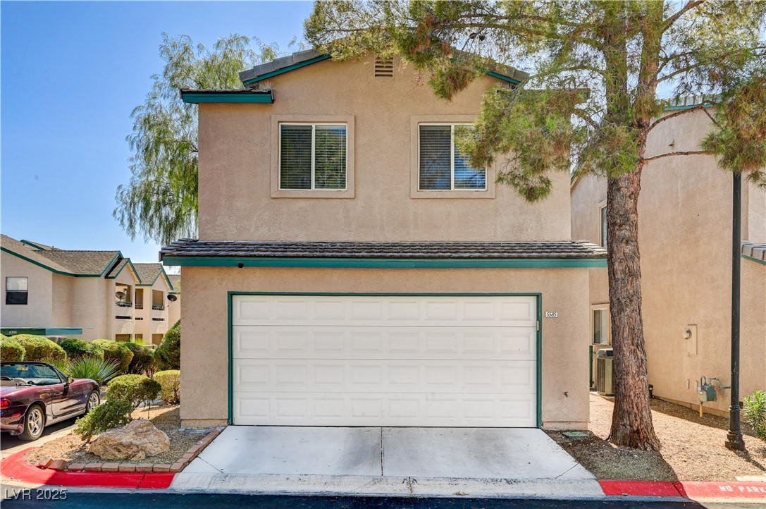 5585 Lago Court