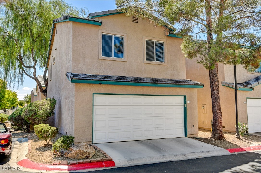 5585 Lago Court