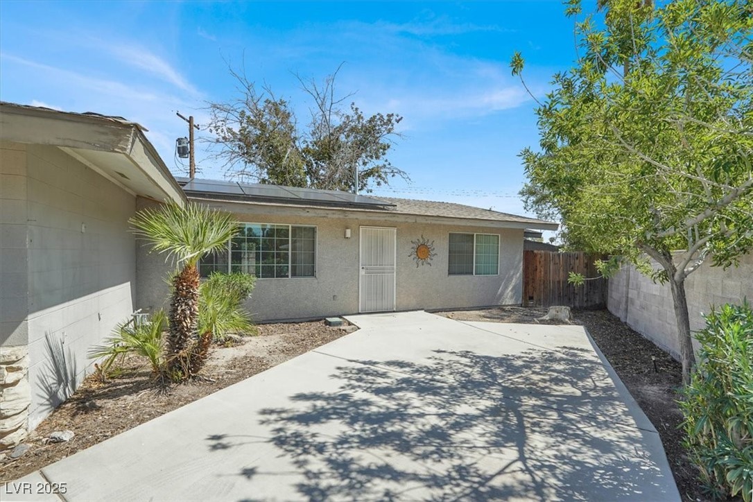 3182 Camel Back Drive