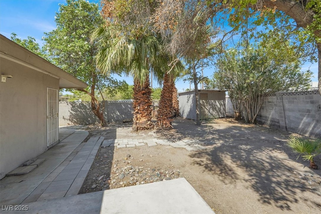 3182 Camel Back Drive