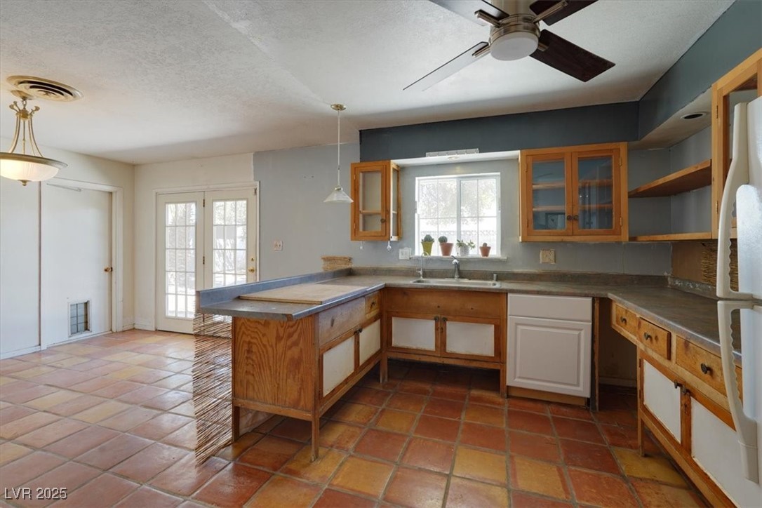 3182 Camel Back Drive