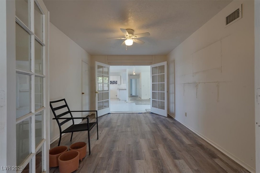 3182 Camel Back Drive