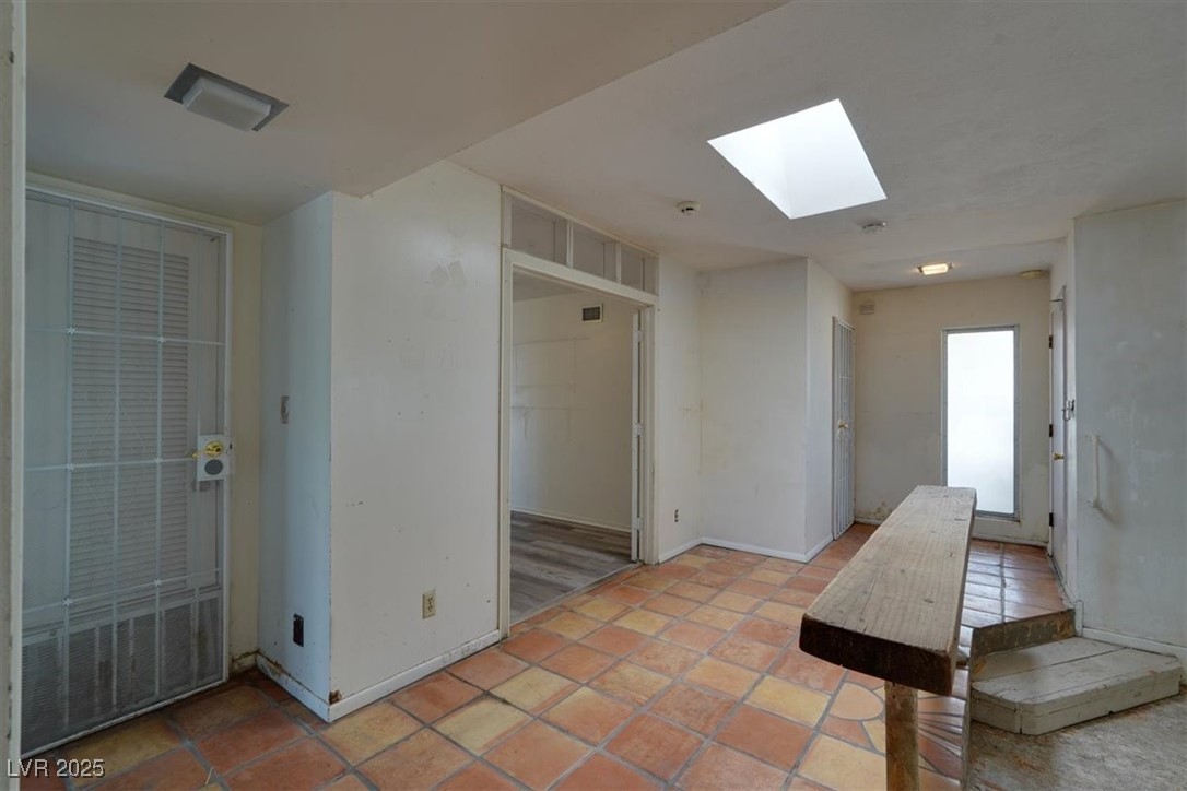 3182 Camel Back Drive