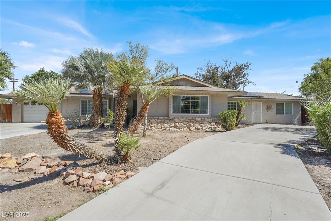 3182 Camel Back Drive