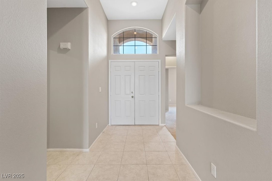 8313 Dawn Breeze Avenue