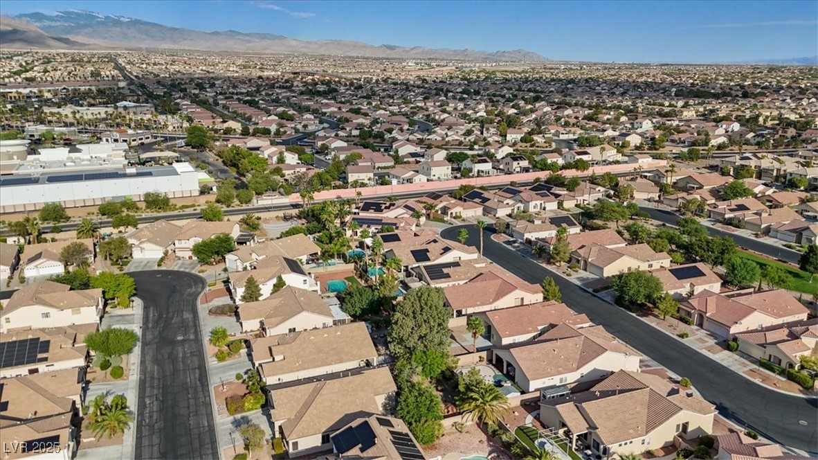 8313 Dawn Breeze Avenue