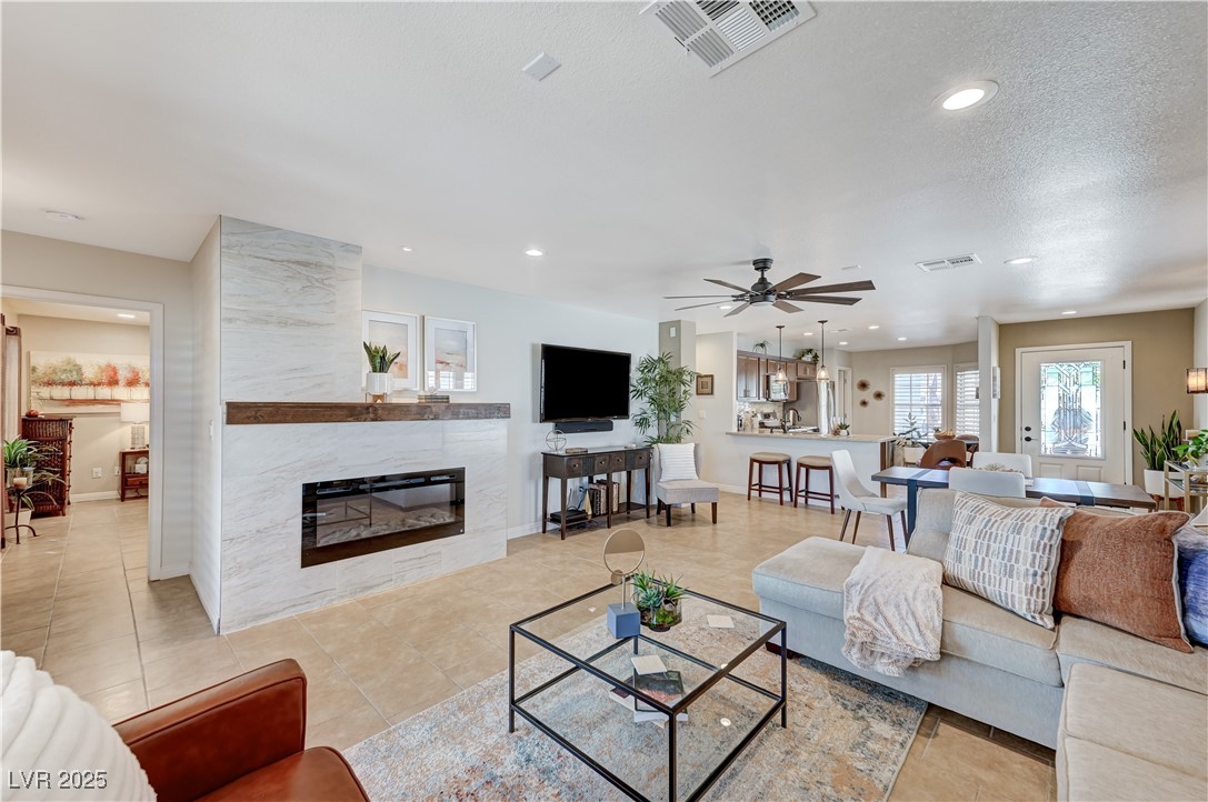 828 Angelus Oaks Drive