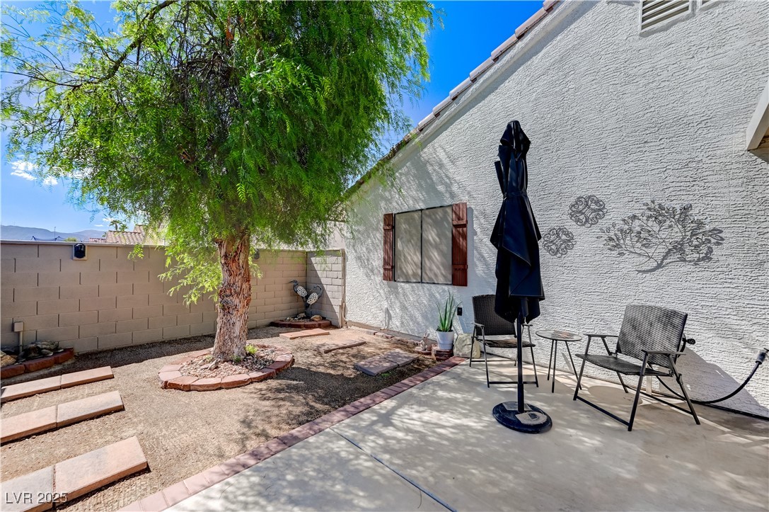 828 Angelus Oaks Drive
