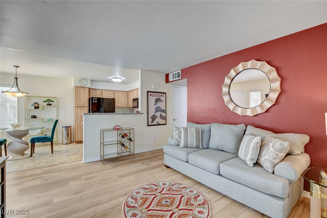 5710 East Tropicana Avenue 1185