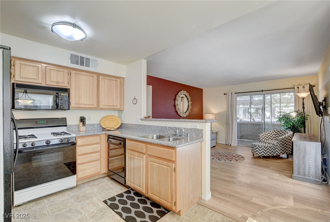 5710 East Tropicana Avenue 1185