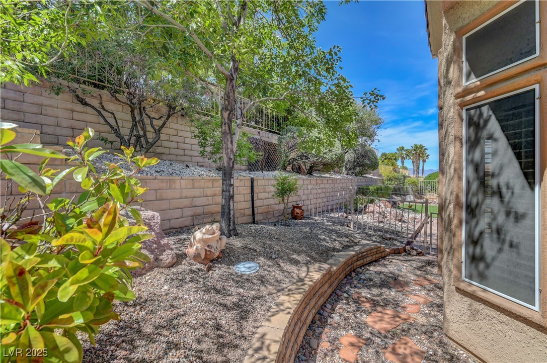 2805 Hanging Rock Drive