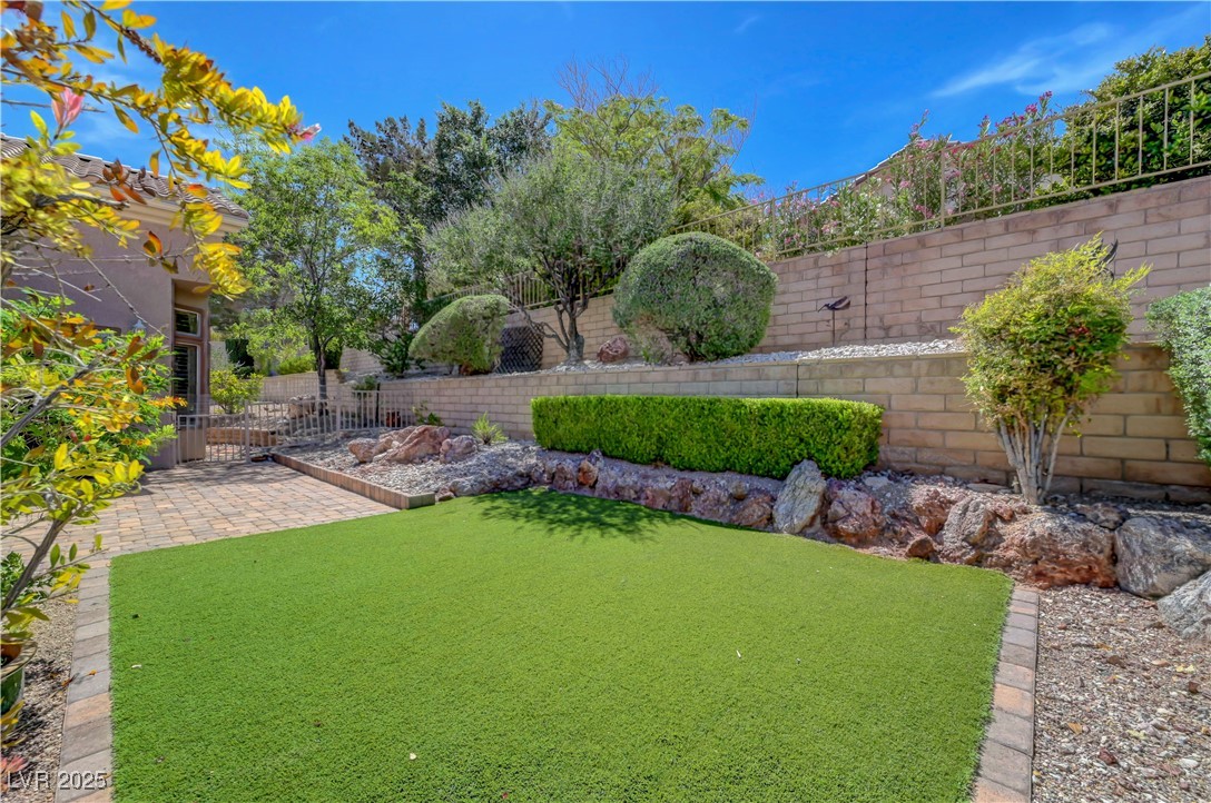 2805 Hanging Rock Drive