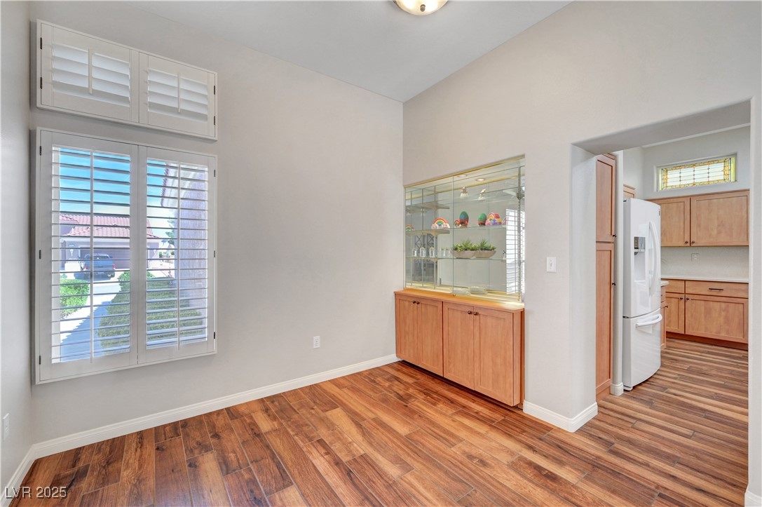 2805 Hanging Rock Drive