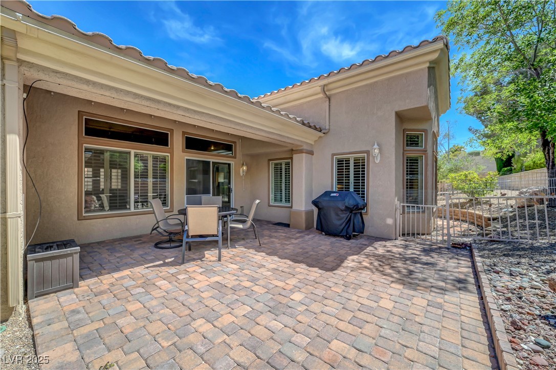 2805 Hanging Rock Drive