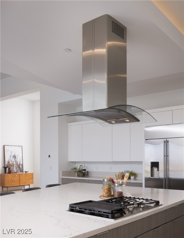 2180 Skyline Heights Lane