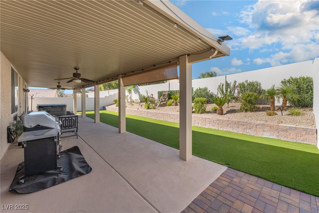 5735 Sanibel Bay Court