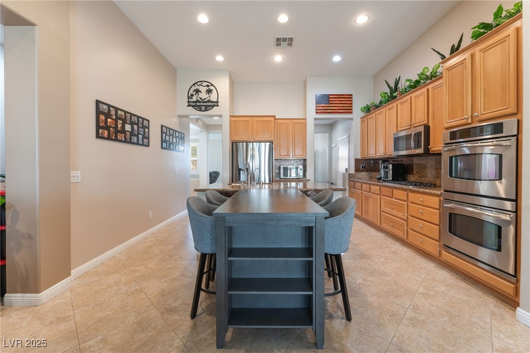 5735 Sanibel Bay Court