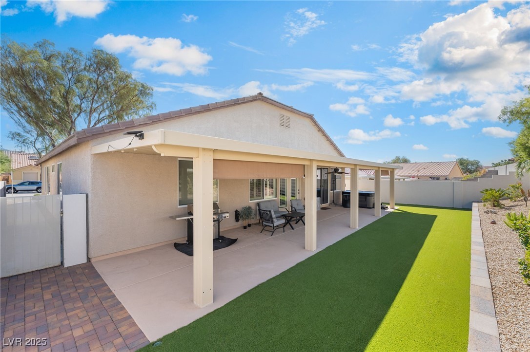 5735 Sanibel Bay Court