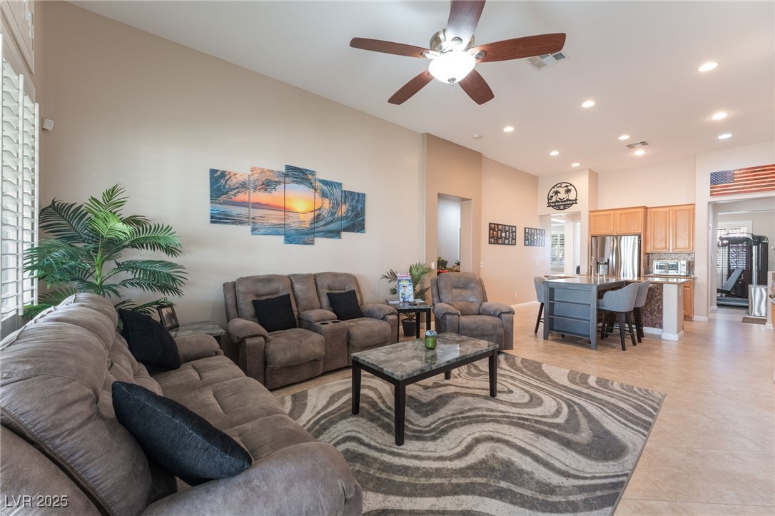 5735 Sanibel Bay Court