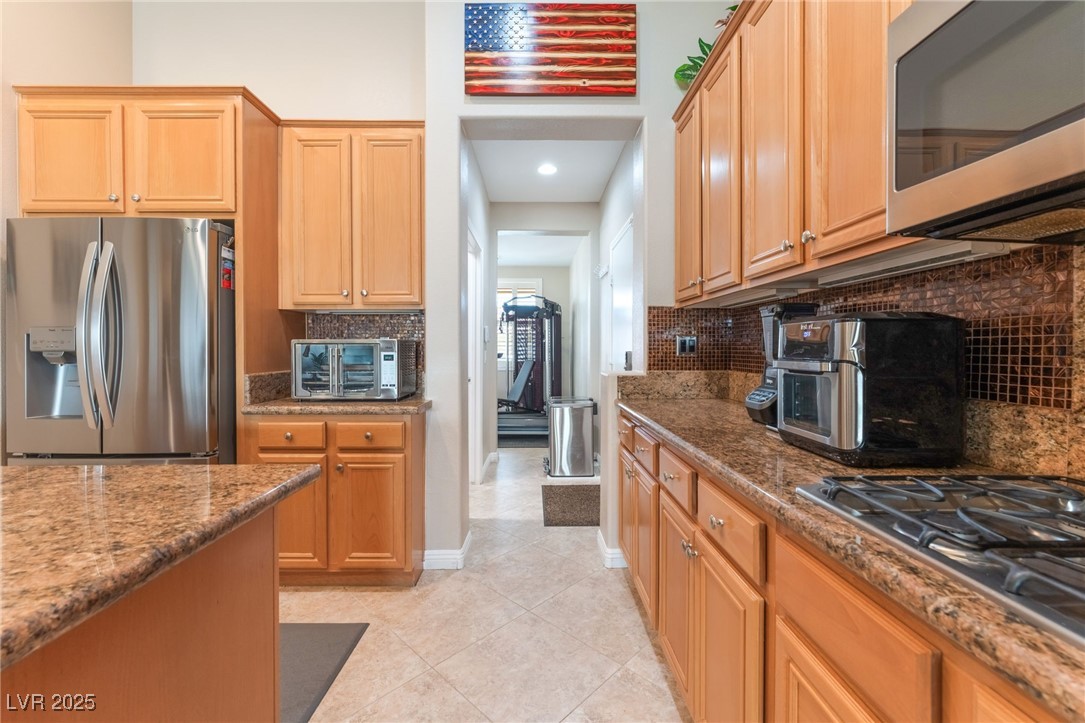 5735 Sanibel Bay Court