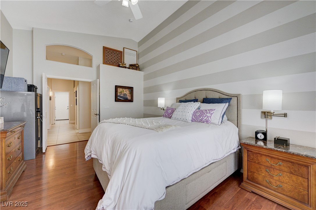 6136 Topaz Valley Avenue