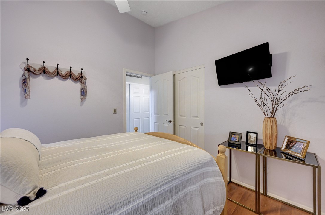 6136 Topaz Valley Avenue