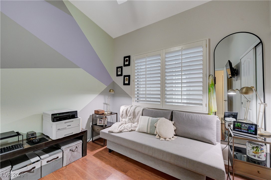 6136 Topaz Valley Avenue