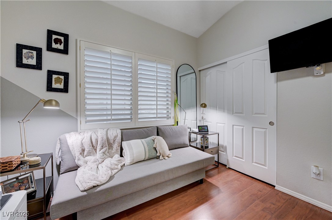 6136 Topaz Valley Avenue