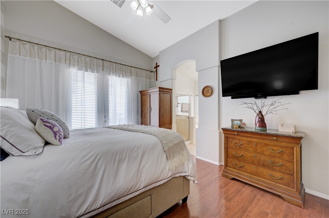 6136 Topaz Valley Avenue