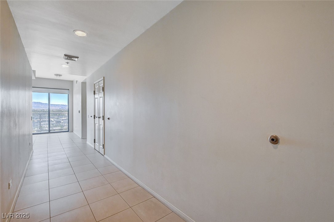 200 West Sahara Avenue 1101