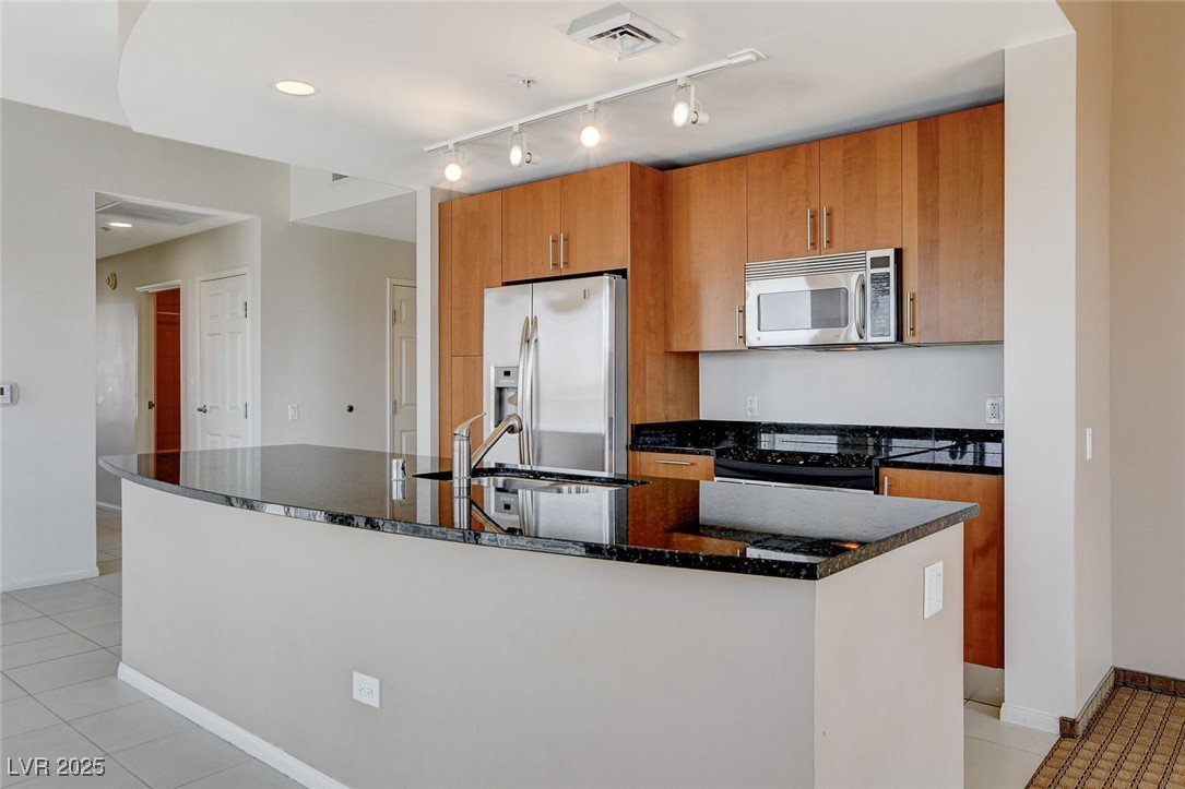 200 West Sahara Avenue 1101