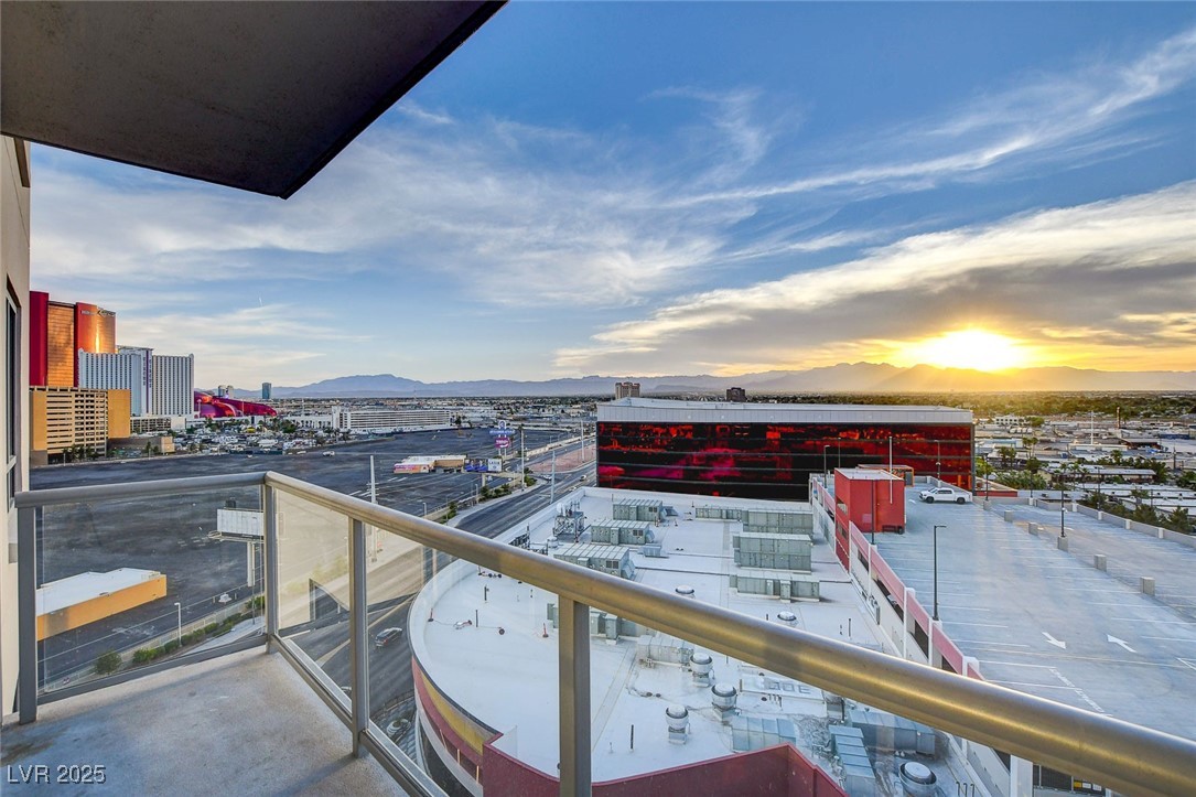 200 West Sahara Avenue 1101