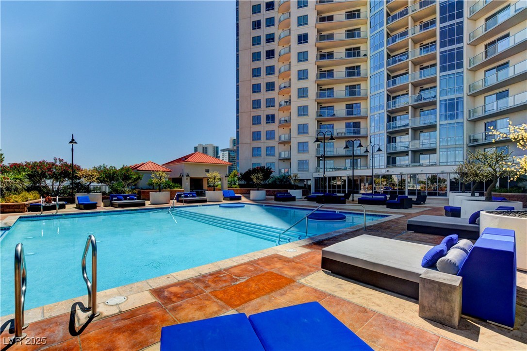 200 West Sahara Avenue 1101