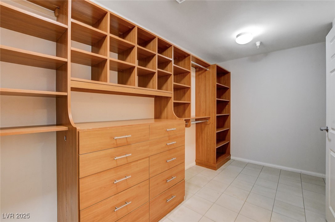 200 West Sahara Avenue 1101