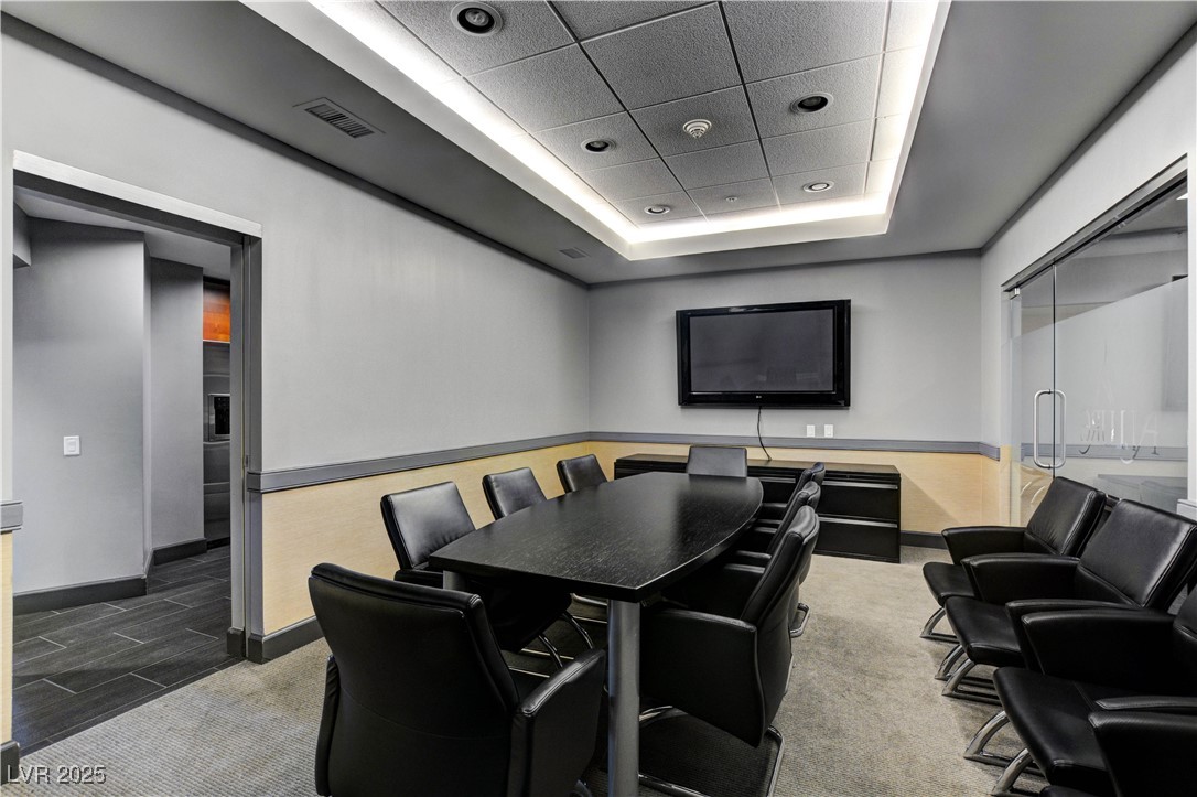 200 West Sahara Avenue 1101