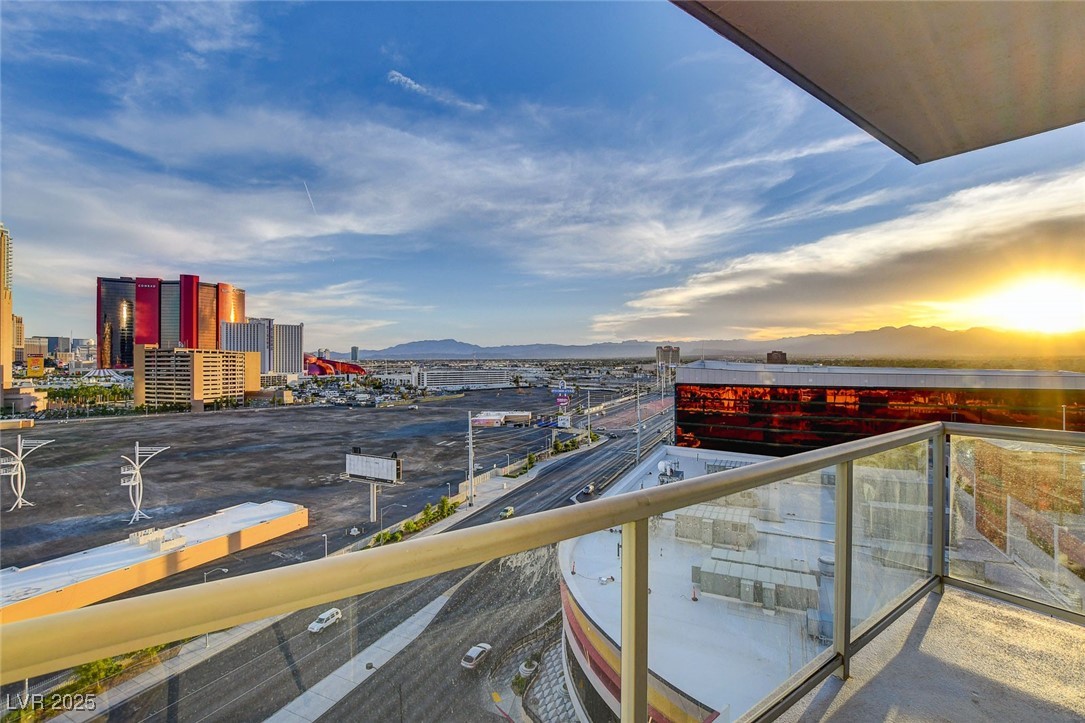 200 West Sahara Avenue 1101