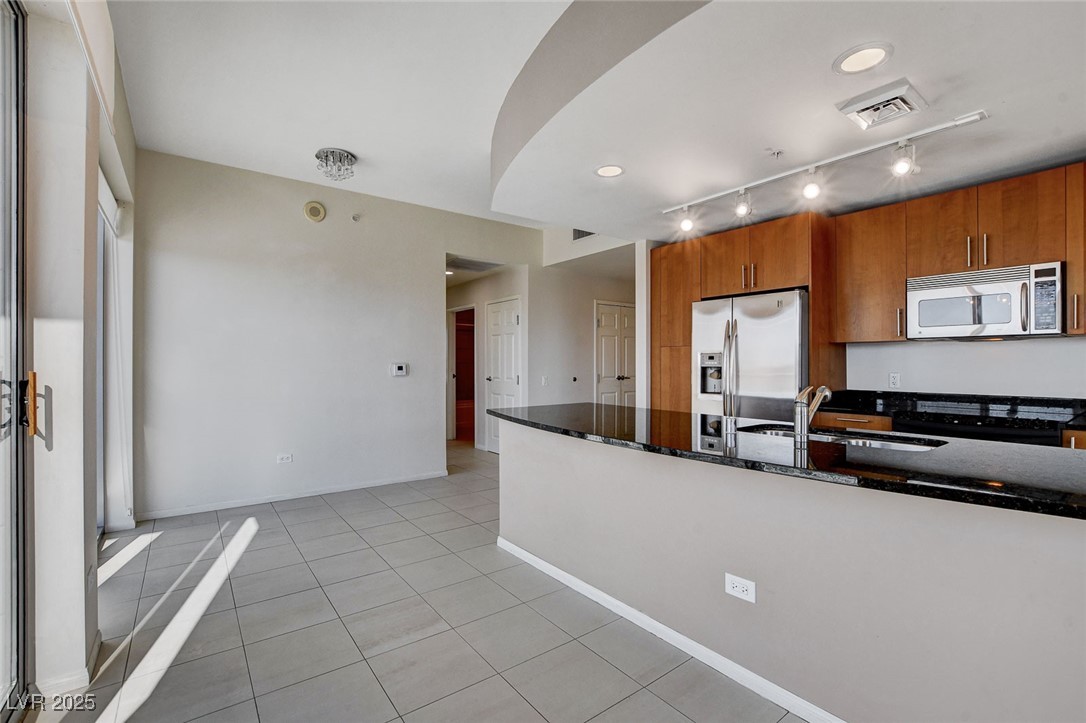 200 West Sahara Avenue 1101