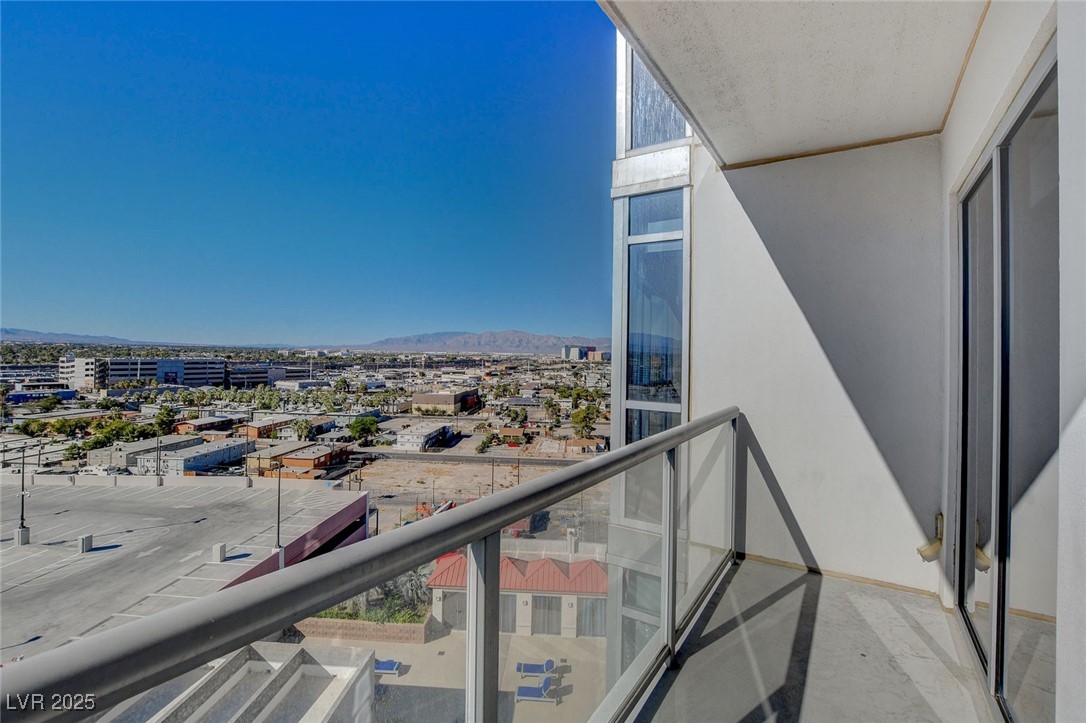 200 West Sahara Avenue 1101