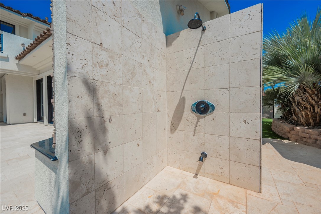 5101 Mountain Foliage Drive