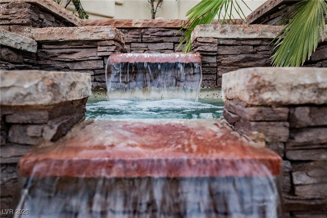 5101 Mountain Foliage Drive