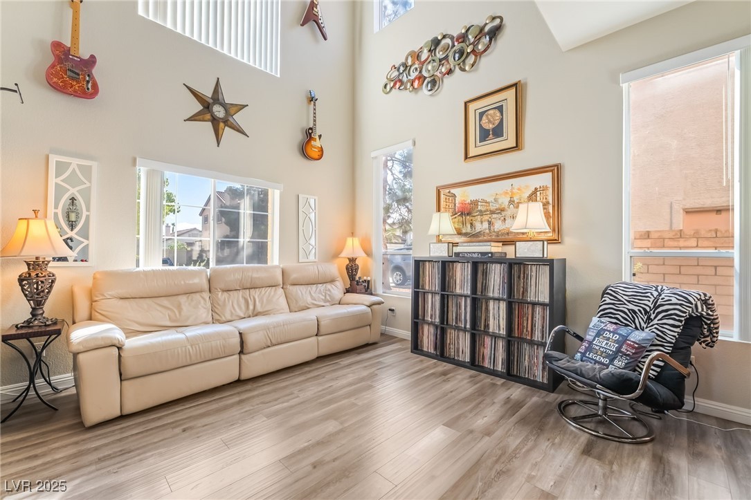 1081 Deep Well Court