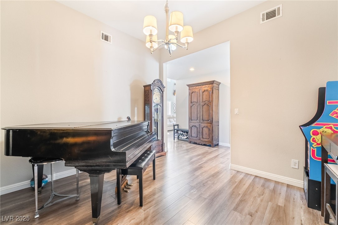 1081 Deep Well Court