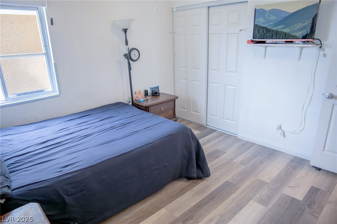 1081 Deep Well Court