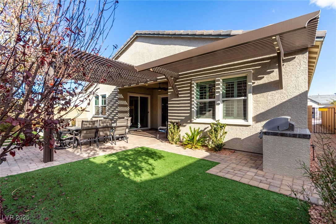 8941 Indigo Rose Street