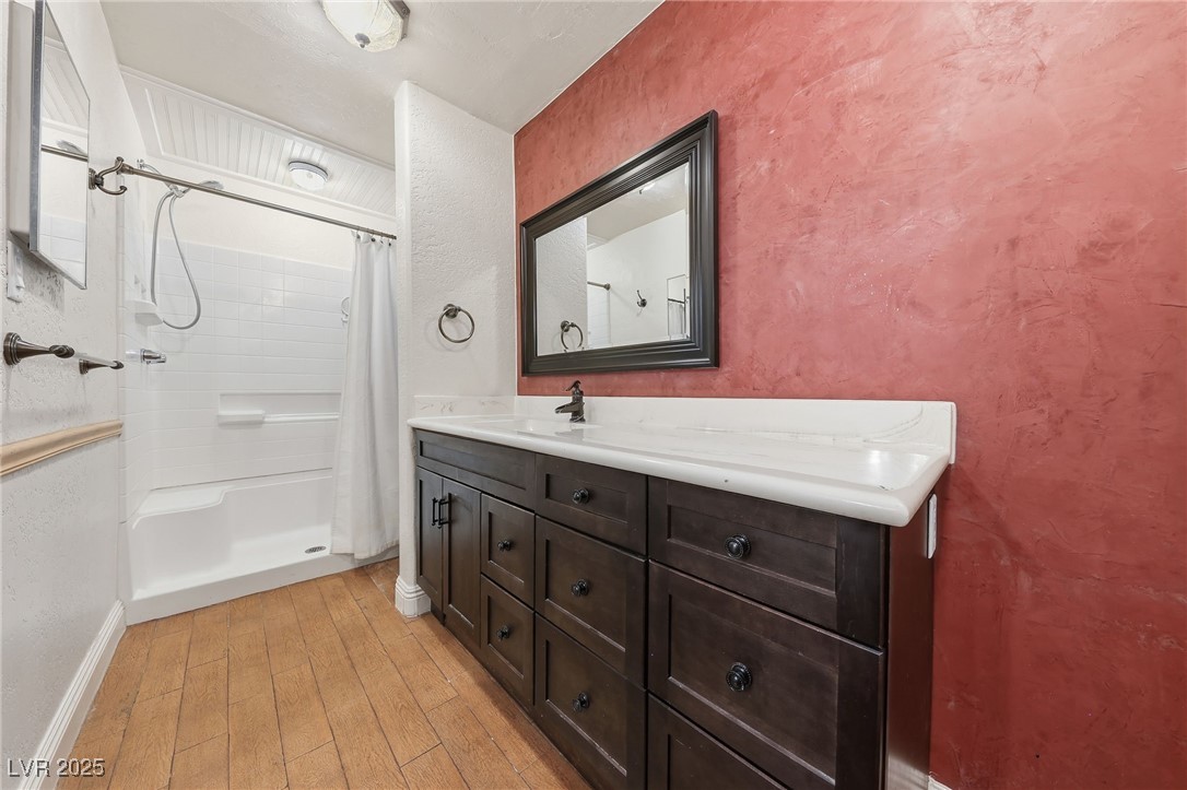 1008 Santa Helena Avenue