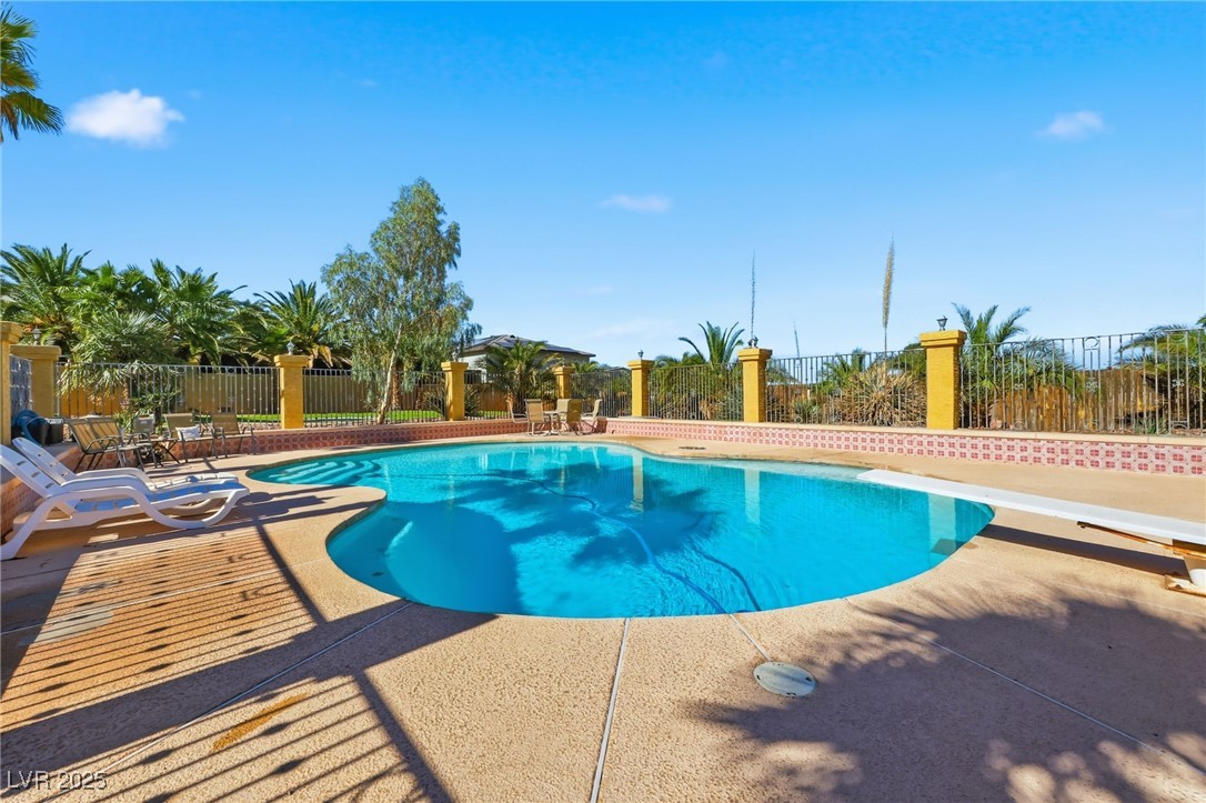 1008 Santa Helena Avenue