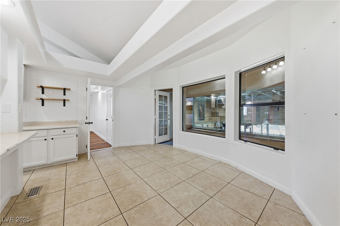 1008 Santa Helena Avenue